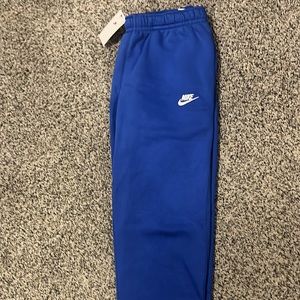 Nike Club Men’s Game Royal Joggers Large Tall NWT